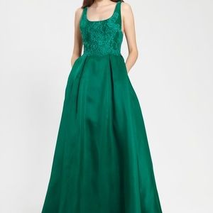 Monique Lhullier emerald green gown. NWT